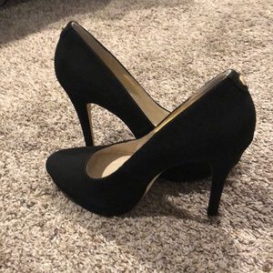 Michael Kors black Suede Pumps